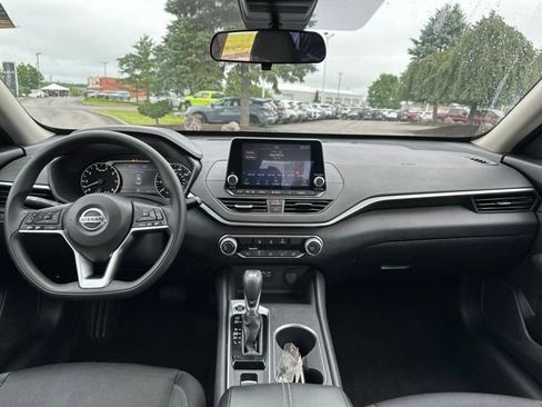 Used 2022 Nissan Altima 2.5 SV AWD/4WD image 15
