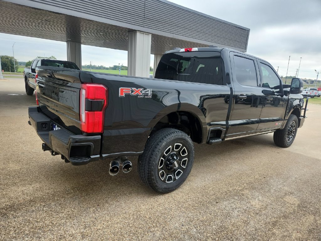 Used 2025 Ford F250 Platinum AWD/4WD image 8