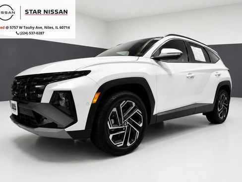 Used 2025 Hyundai Tucson Limited AWD/4WD image 1
