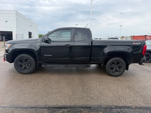 Used 2017 Chevrolet Colorado Z71 AWD/4WD image 10
