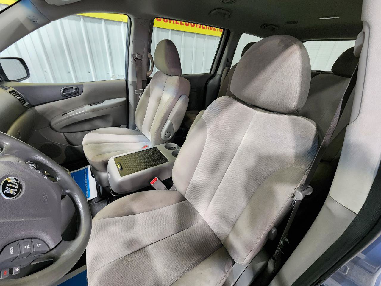 Used 2014 Kia Sedona LX FWD image 13