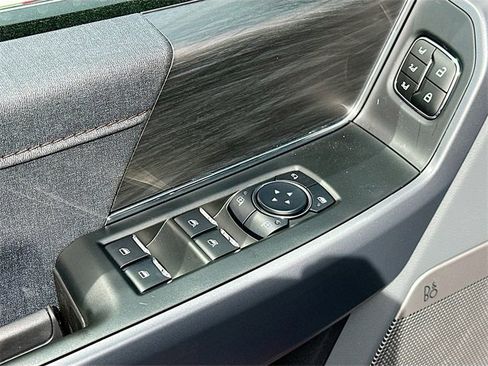 New 2025 Ford F150 Lariat w/ Equipment Group 501A Mid image 13