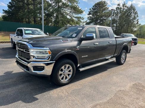 Used 2019 RAM 2500 Laramie image 2
