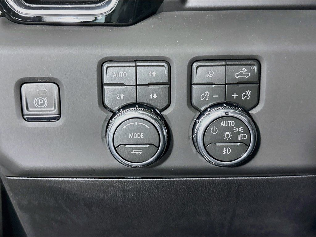 New 2026 GMC Sierra 1500 Denali AWD/4WD image 10