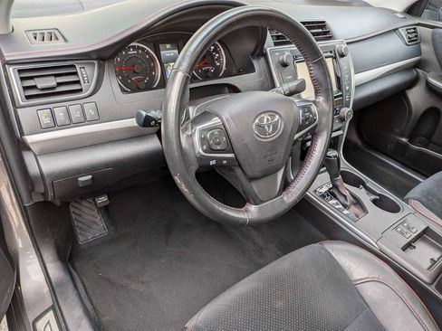 Used 2015 Toyota Camry XSE image 2