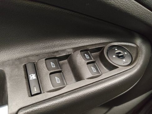 Used 2017 Ford Escape SE FWD image 27