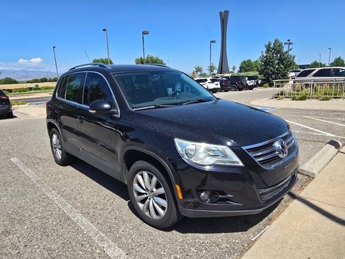 Used 2011 Volkswagen Tiguan SE AWD/4WD image 18