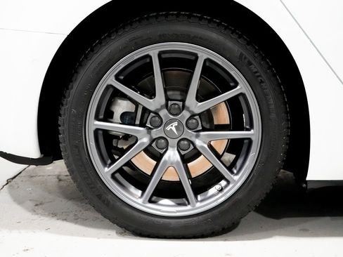 Used 2018 Tesla Model 3 Long Range image 33