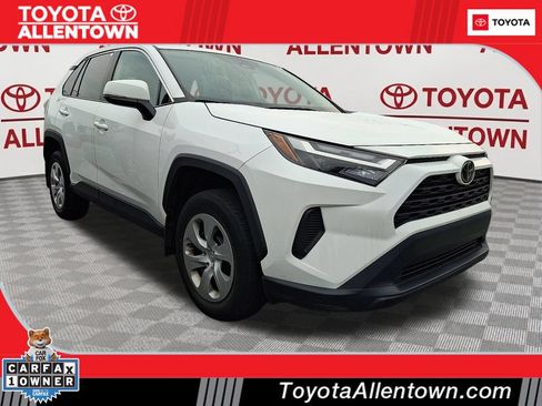 Used 2023 Toyota RAV4 LE AWD/4WD image 1