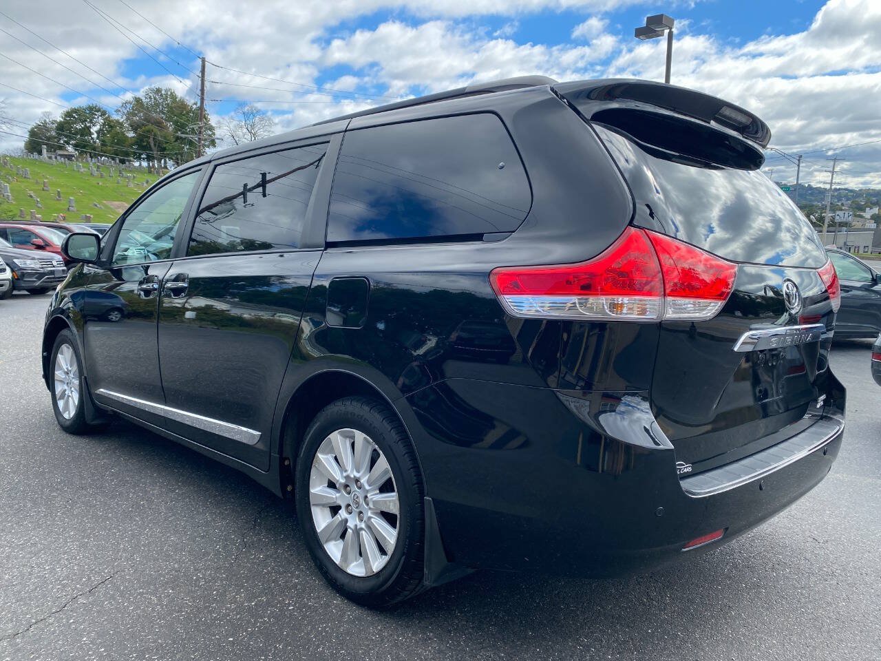 Used 2012 Toyota Sienna Limited w/ Premium Pkg AWD/4WD image 5