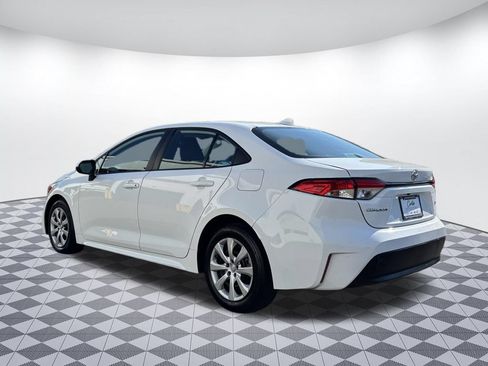 Used 2023 Toyota Corolla LE FWD image 5
