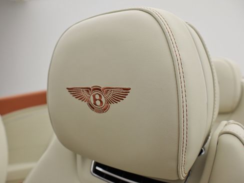 New 2026 Bentley Continental GTC image 44