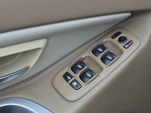 Used 2009 Volvo XC90 3.2 image 17