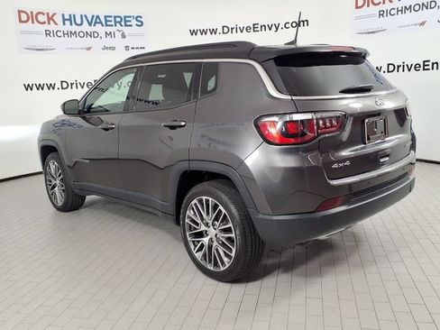 Used 2023 Jeep Compass Limited w/ Elite Group AWD/4WD image 6
