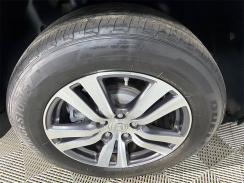 Used 2018 Honda Pilot EX-L image 18