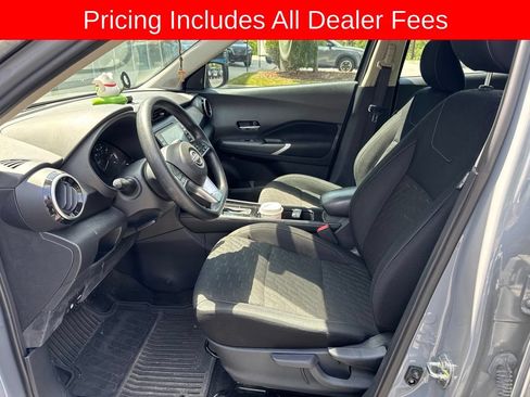 Used 2022 Nissan Kicks SV FWD image 12