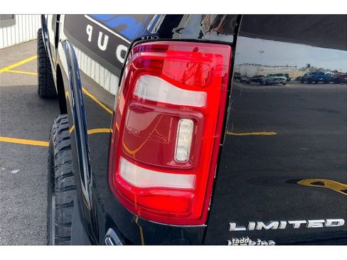 Used 2023 RAM 2500 Limited image 31