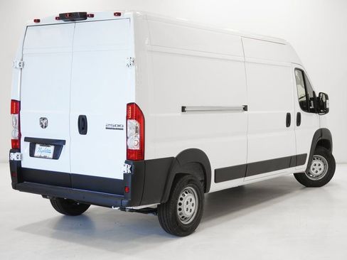Used 2026 RAM ProMaster 2500 w/ Convenience Group image 8