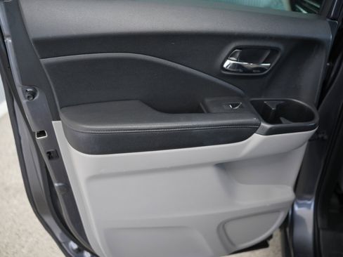 Used 2017 Honda Ridgeline RTL-T image 43