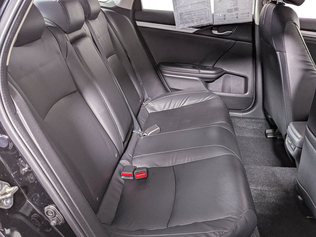 Used 2016 Honda Civic Touring image 35