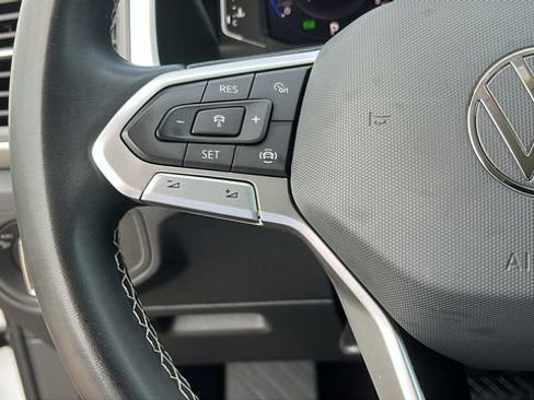 Used 2023 Volkswagen Atlas SE image 13