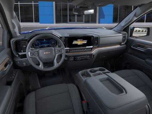 New 2025 Chevrolet Silverado 1500 LT w/ Safety Package image 41