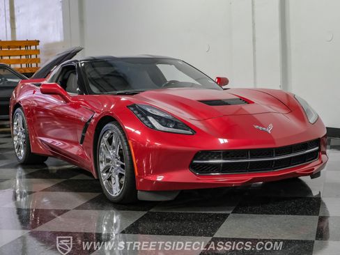 Used 2015 Chevrolet Corvette Stingray Coupe RWD image 17