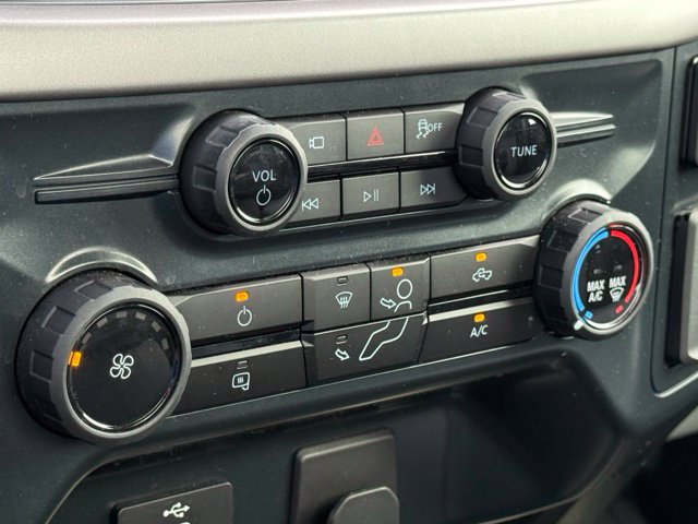 Used 2025 Ford F150 XL AWD/4WD image 27