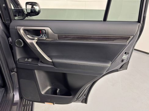 Used 2022 Lexus GX 460 Premium image 49