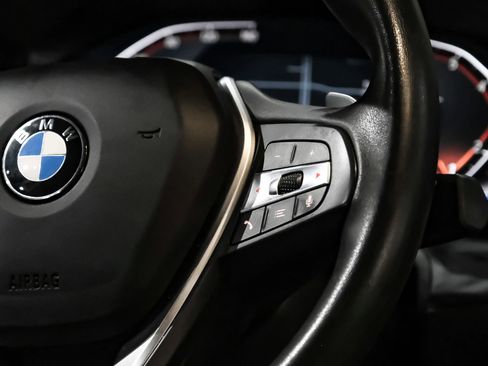 Used 2019 BMW 330i Sedan w/ Convenience Package image 19