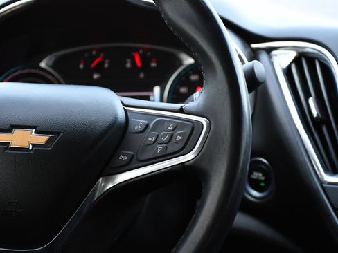 Used 2018 Chevrolet Malibu Hybrid w/ Leather Package FWD image 25