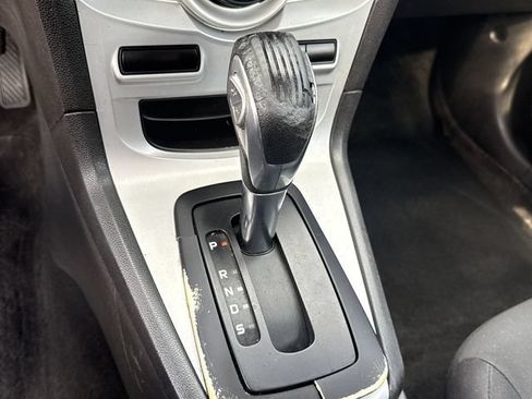 Used 2018 Ford Fiesta SE FWD image 33