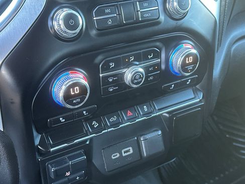 Used 2020 GMC Sierra 3500 SLE image 21