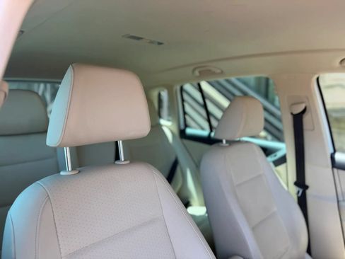 Used 2014 Volkswagen Tiguan SE FWD image 30