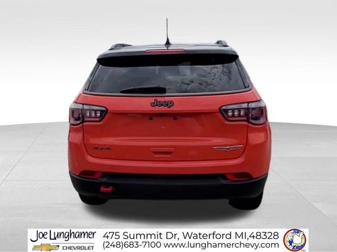 Used 2020 Jeep Compass Trailhawk AWD/4WD image 7