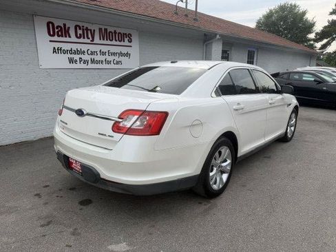 Used 2010 Ford Taurus SEL AWD/4WD image 5