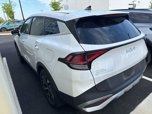 Used 2023 Kia Sportage EX image 5