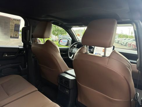 Used 2026 Toyota 4Runner Limited AWD/4WD image 16