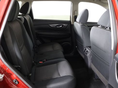Used 2020 Nissan Rogue SV AWD/4WD image 32