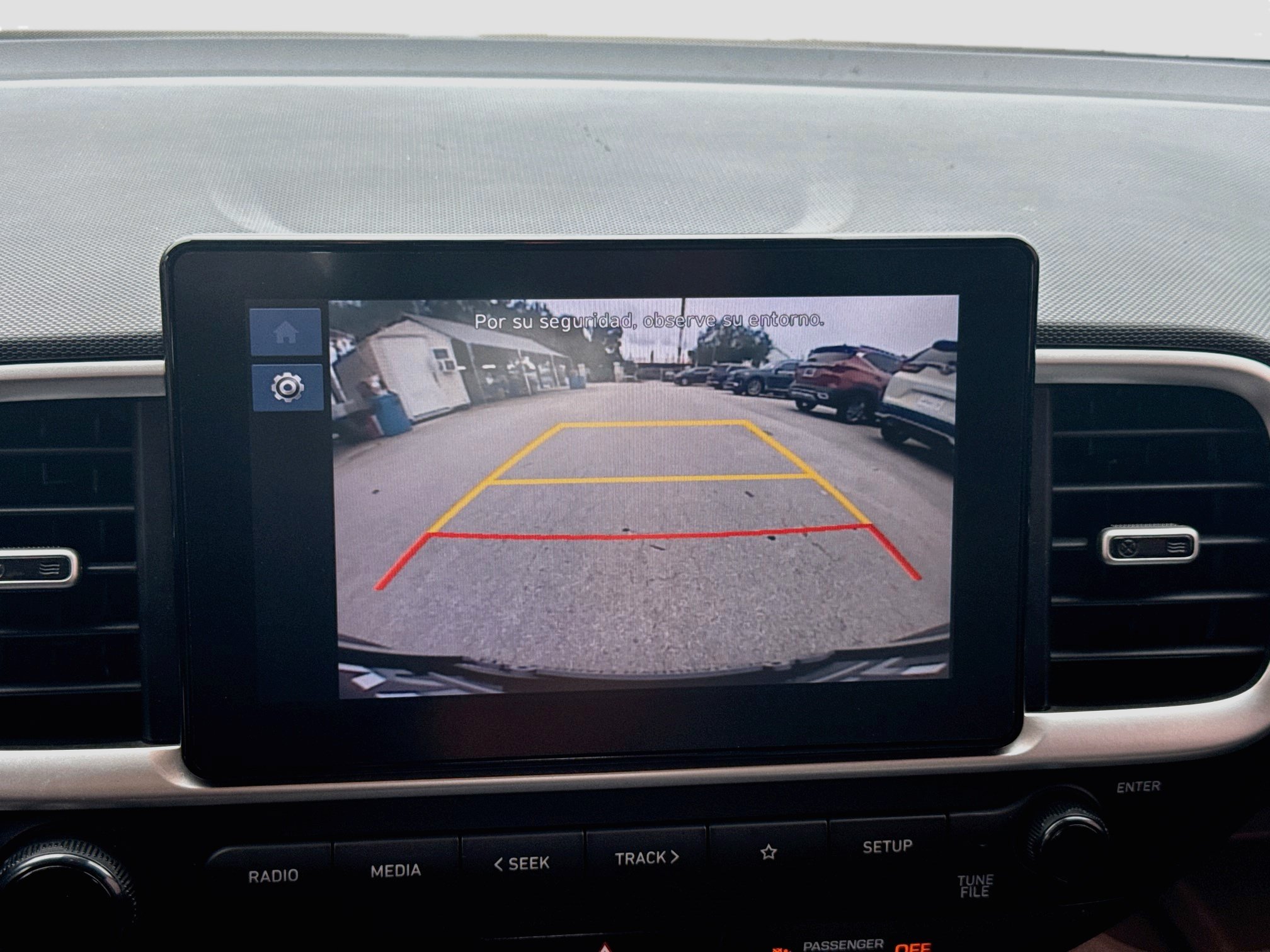 Used 2023 Hyundai Venue SEL FWD image 11