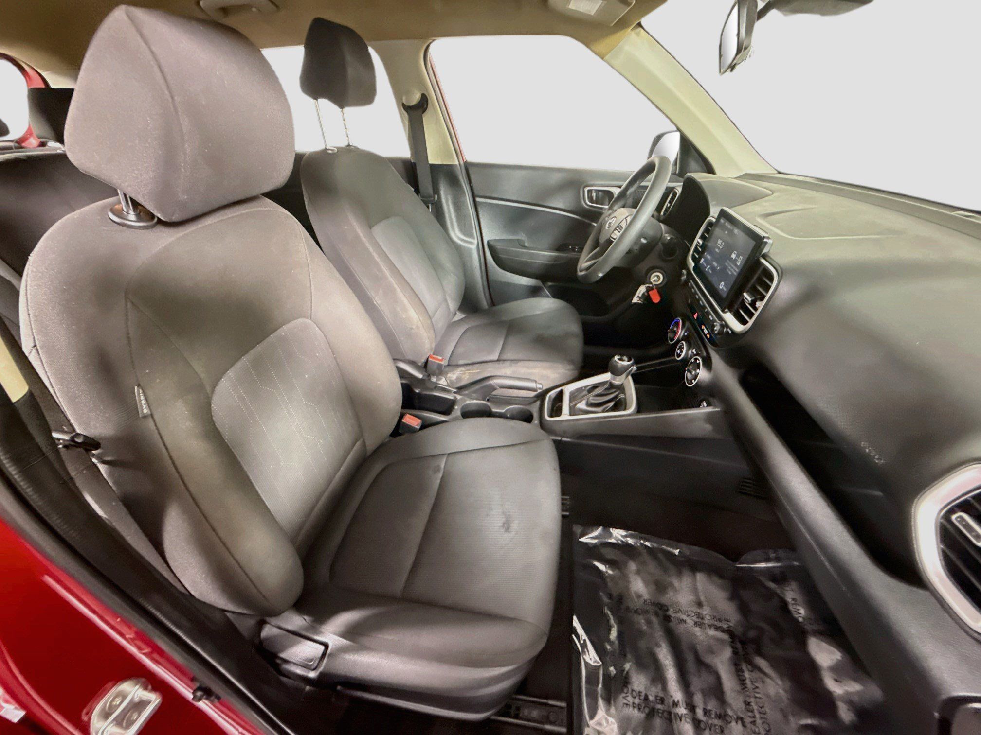 Used 2021 Hyundai Venue SE w/ Cargo Package FWD image 28