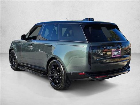 Used 2025 Land Rover Range Rover SE image 8