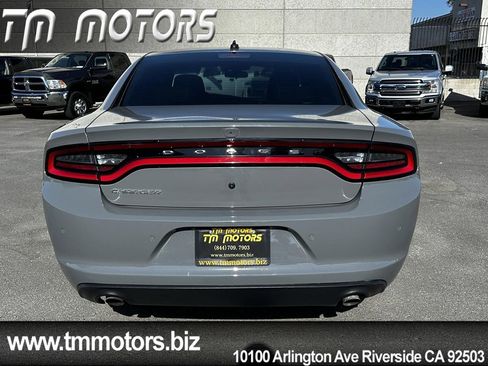 Used 2019 Dodge Charger Police w/ Integrated Display Package RWD image 5