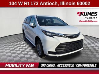 Used 2026 Toyota Sienna LE video 1