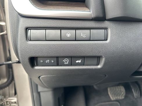 Used 2025 Nissan Rogue Platinum w/ Tech Package AWD/4WD image 23