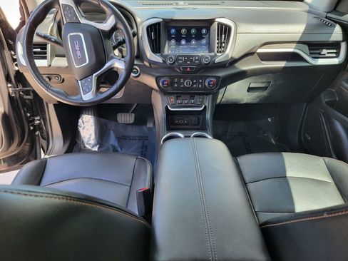 Used 2018 GMC Terrain SLT w/ Preferred Package FWD image 17