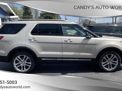 Used 2017 Ford Explorer XLT w/ Equipment Group 202A image 1