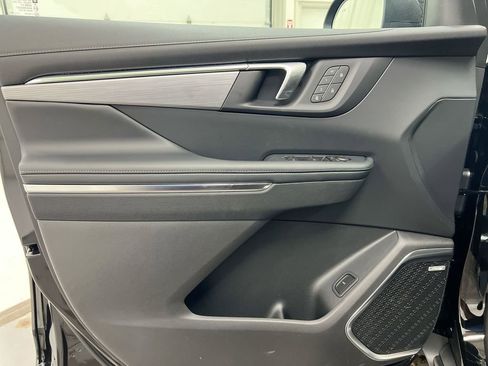 New 2026 Buick Enclave Preferred w/ Power Package AWD/4WD image 22