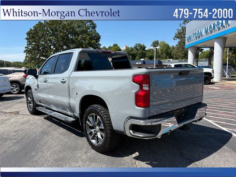 Used 2024 Chevrolet Silverado 1500 LT AWD/4WD image 7