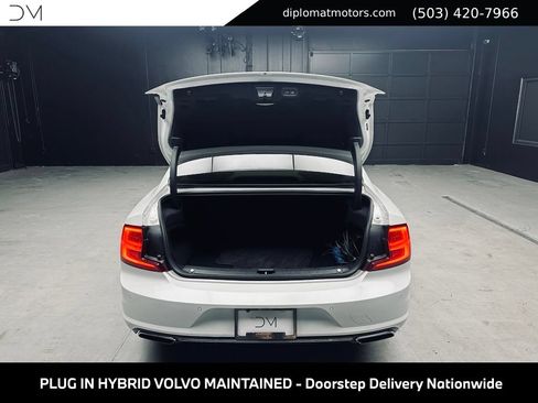 Used 2019 Volvo S90 T8 Inscription w/ Advanced Package AWD/4WD image 47